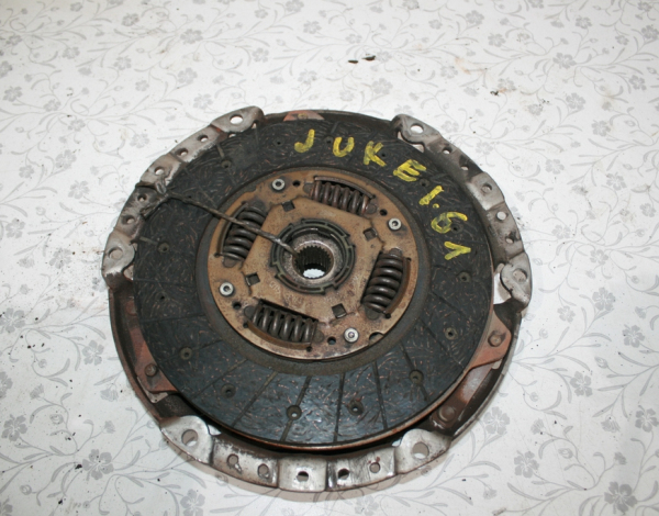 Комплект сцепления для Nissan Juke с 2011 г купить с разбора в Челябинске