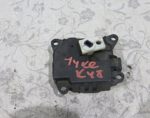 Моторчик заслонки отопителя для Nissan Juke с 2011 г (277321HA0A) купить с разбора в Челябинске