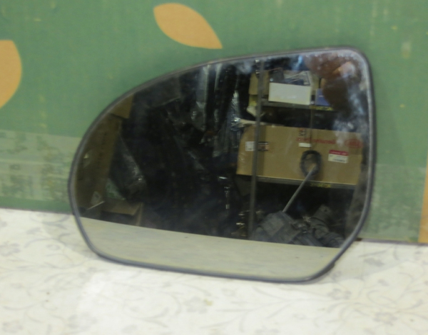 Зеркальный элемент левый для Kia Rio 3 с 2011 г (876114Y100) купить с разбора в Челябинске