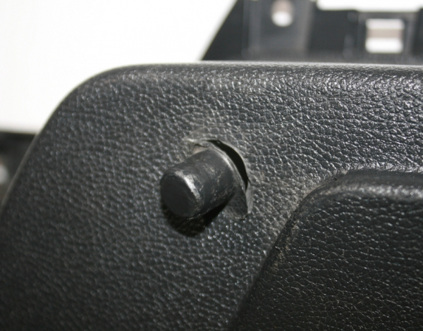 Обшивка багажника правая нижняя для Skoda Fabio 2 с 2007 г (5J6867430) купить с разбора в Челябинске