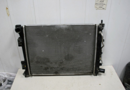 Радиатор охлаждения двигателя для Hyundai Solaris с 2010 г (25310-1RXXX) в наличии на складе