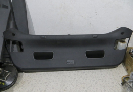 Обшивка двери багажника для Kia Ceed с 2012 г (81751A2000) в наличии на складе