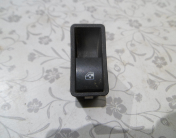 Кнопка электро стеклоподъёмника заднего для Opel Zafira B с 2005 г (13228711) купить с разбора в Челябинске