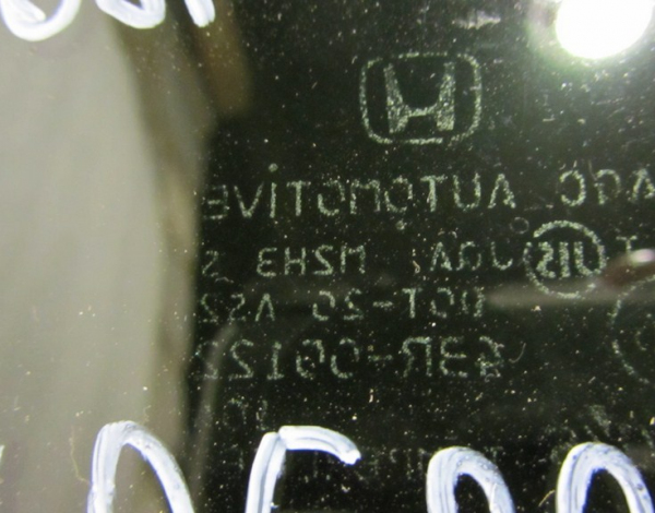 Стекло задней левой двери для Honda Civic 4D с 2007 г (73455SNBE00) купить с разбора в Челябинске