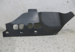 Накладка под торпедо правая нижняя для Opel Zafira с 2005 г (13162528) в наличии на складе