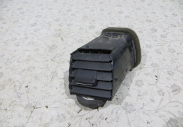 Дефлектор в торпедо боковой левый для Skoda Fabia 2 с 2007 г (5J0819701) в наличии на складе