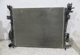 Радиатор охлаждения ДВС для Renault Logan с 2013 г (214106179R) в наличии на складе