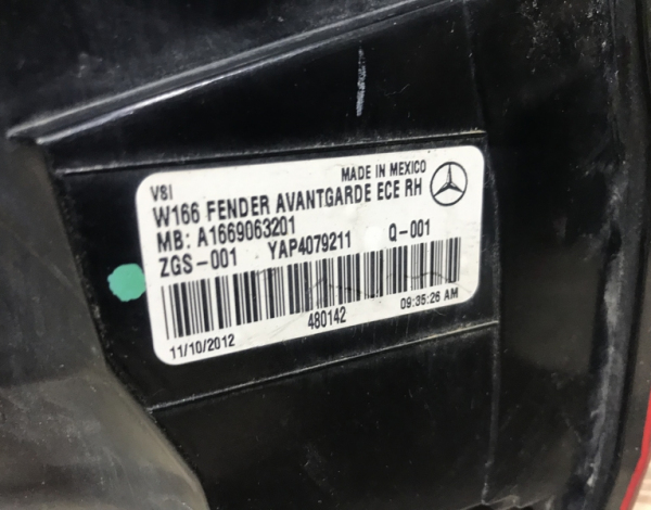 Фонарь правый наружный Mercedes Benz ML W166 купить с разбора в Челябинске