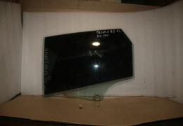 Стекло задней левой двери для Mazda 3 с 2004 г в наличии на складе