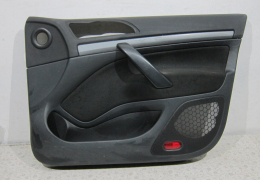 Обшивка передней правой двери для Skoda Octavia A5 с 2004 г (1Z1867014) в наличии на складе