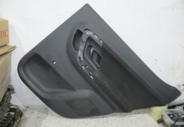 Обшивка задней правой двери для Skoda Fabia 2 с 2007 г (5J6867024A) в наличии на складе