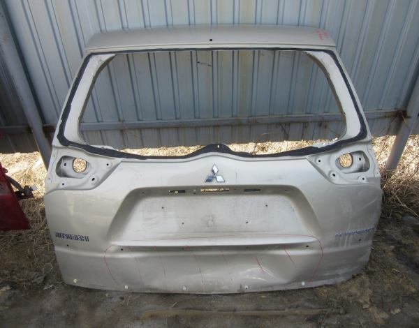 Дверь багажника для Mitsubishi Pajero Sport купить с разбора в Челябинске