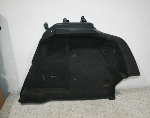 Обшивка багажника правая нижняя для Opel Astra H с 2004 г (13255724) купить с разбора в Челябинске