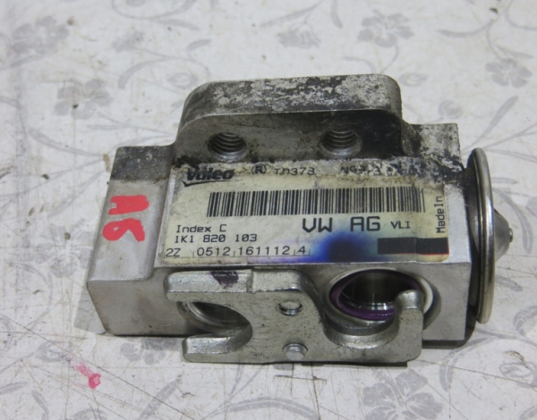 Клапан кондиционера для Skoda Octavia A5 с 2004 г (1K1820103) купить с разбора в Челябинске