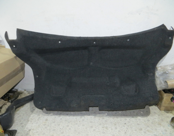 Обшивка крышки багажника для Toyota Avensis T250 с 2003 г (6479105050) купить с разбора в Челябинске