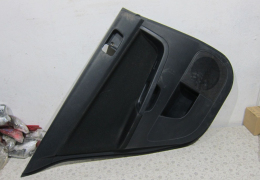Обшивка задней левой двери для Mitsubishi Lancer 10 с 2007 г (7222A257XA) в наличии на складе