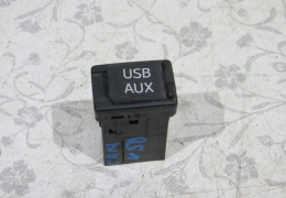 Разъём AUX и USB для Toyota Camry V50 с 2011 г (86190-33040) в наличии на складе