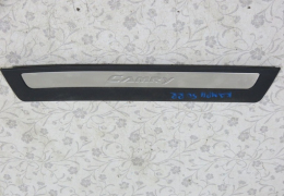 Накладка заднего правого порога для Toyota Camry V50 с 2011 г (6791533091) в наличии на складе