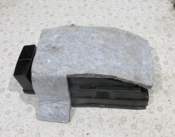 Крышка радиатора отопителя для Skoda Fabia 2 с 2007 г (6Q0819857B) купить с разбора в Челябинске