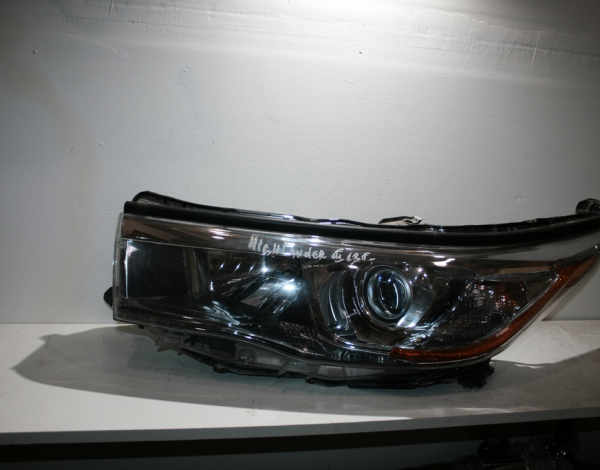 Фара левая LED для Toyota Highlander с 2013 г купить с разбора в Челябинске