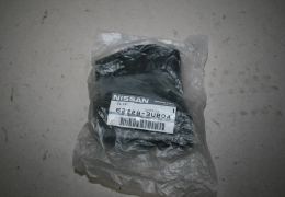 Направляющая переднего бампера правая для Nissan X-Trail T31 с 2007 г (62228-3UB0A) в наличии на складе