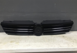 Решетка радиатора Volkswagen Jetta 6 в наличии на складе