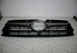 Решётка радиатора для Toyota Highlander с 2013 г (53111-0E150) в наличии на складе
