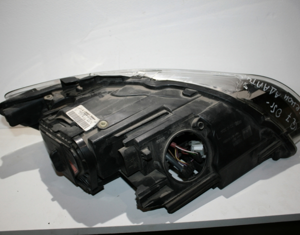 Фара левая ксенон для Audi Q7 с 2005 г (4L0941003P) купить с разбора в Челябинске